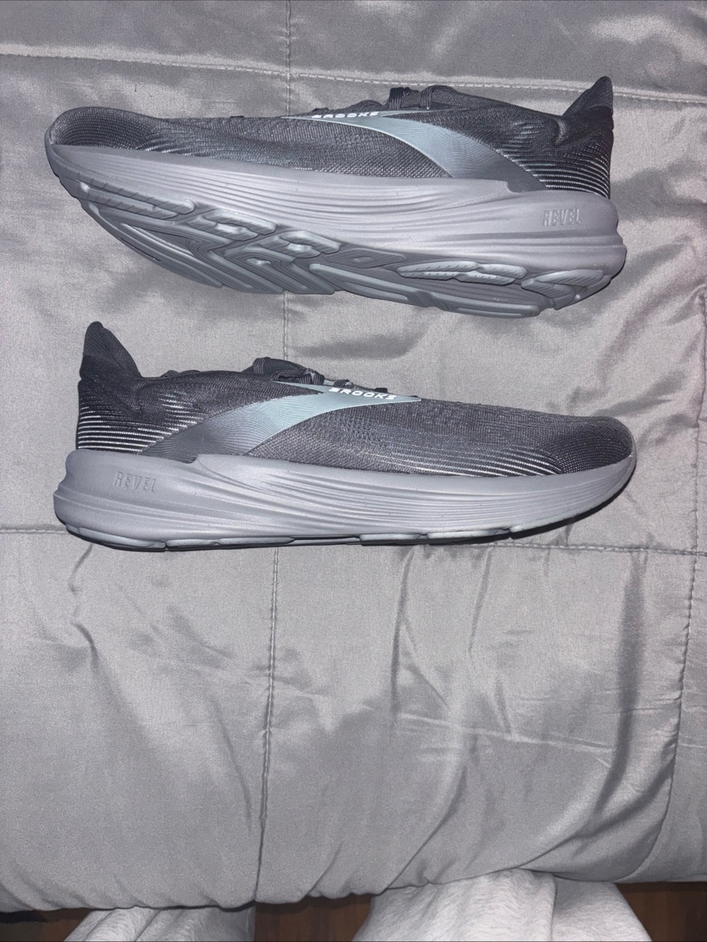 Brooks  Revel 8 Running Shoes in Gray size 12 wide